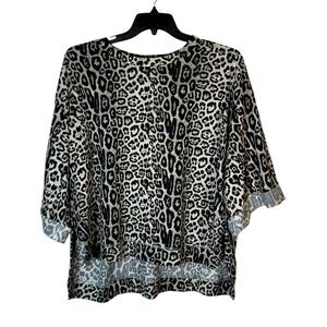 Umgee Womens Size L Leopard Print Top Boxy Hi-Low Fit Cuffed Sleeves Casual Mob